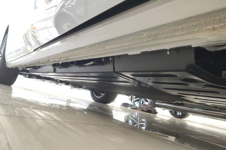 Used Buick GL8 New Energy 2025 Lu Shang Smart Enjoyment Edition 7-Seater Left Side Sill