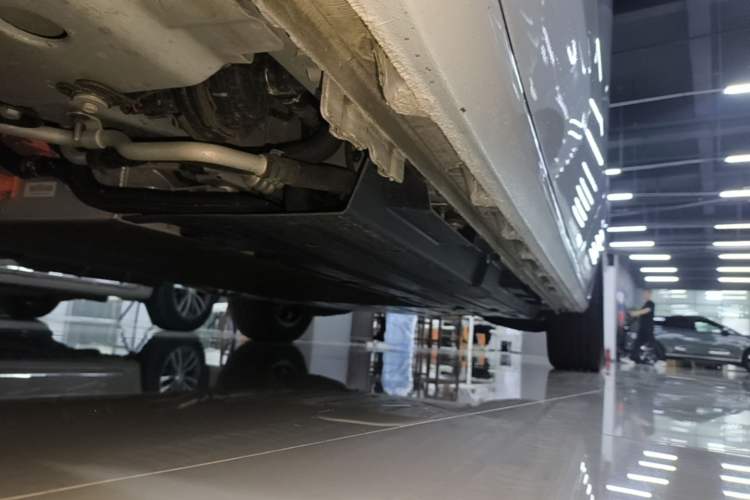 Used Buick GL8 New Energy 2025 Lu Shang Luxury Edition 7-Seater Left Side Sill