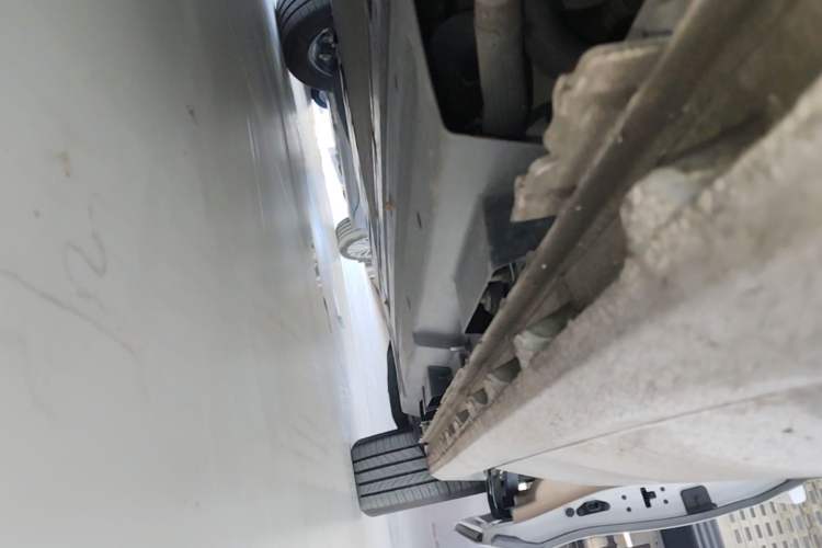 Used Buick GL8 New Energy 2025 Lu Shang Luxury Edition 7-Seater Left Side Sill