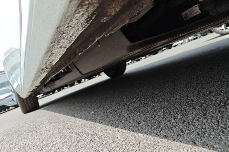 Used Buick GL8 New Energy 2025 Lu Shang Luxury Edition 7-Seater Left Side Sill