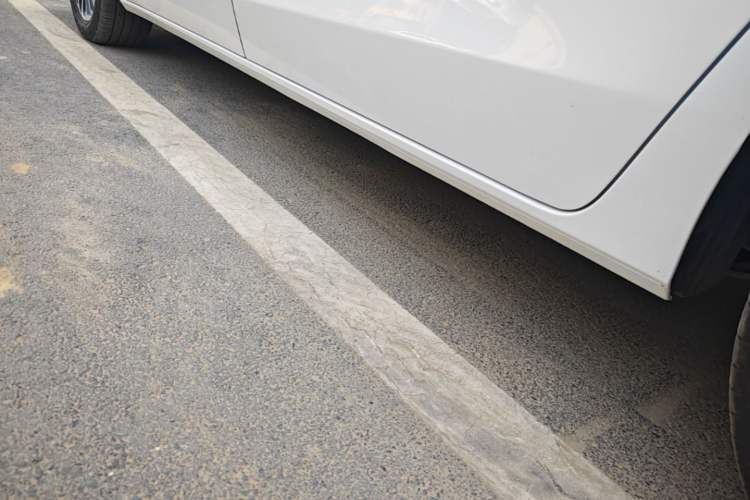 Used Buick GL8 New Energy 2025 Lu Shang Luxury Edition 7-Seater Left Side Sill