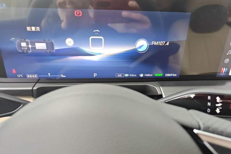 Used Buick GL8 New Energy 2025 Lu Shang Luxury Edition 7-Seater Odometer Close Up
