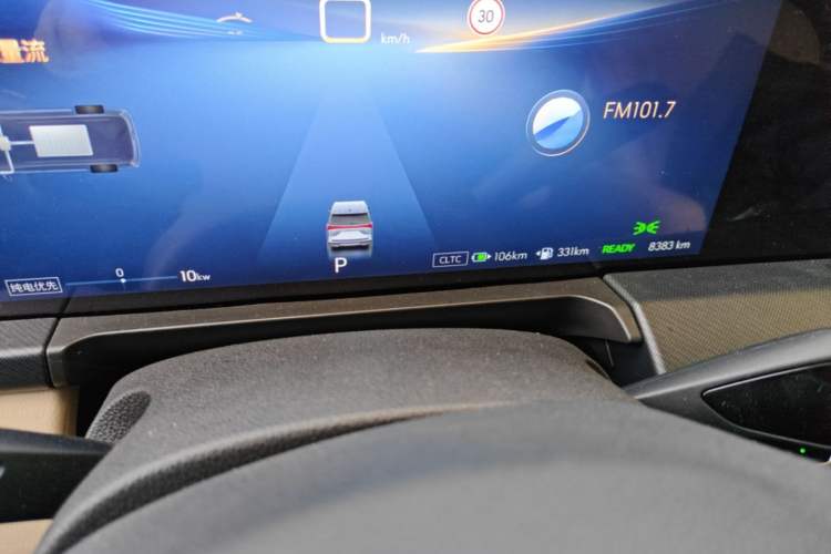 Used Buick GL8 New Energy 2025 Lu Shang Luxury Edition 7-Seater Odometer Close Up
