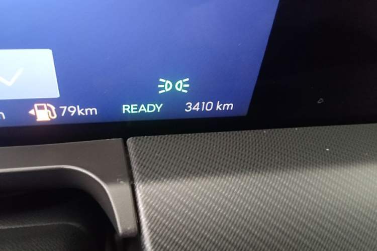 Used Buick GL8 New Energy 2025 Lu Shang Luxury Edition 7-Seater Odometer Close Up