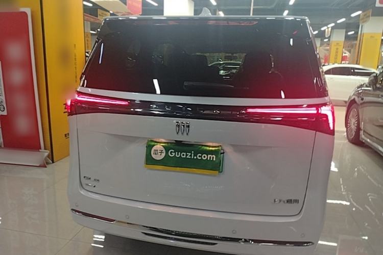Used Buick GL8 New Energy 2025 Lushang First-Drive Edition 7-Seater Rear