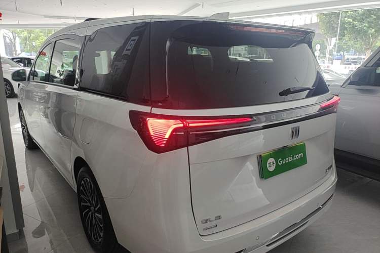 Used Buick GL8 New Energy 2025 Lu Shang Luxury Edition 7-Seater Rear Left 45 Deg