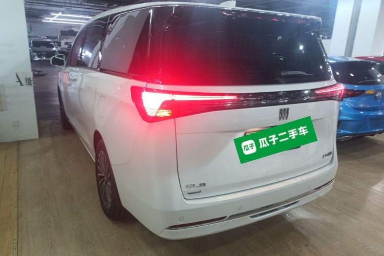 Used Buick GL8 New Energy 2025 Lu Shang Luxury Edition 7-Seater Rear Left 45 Deg