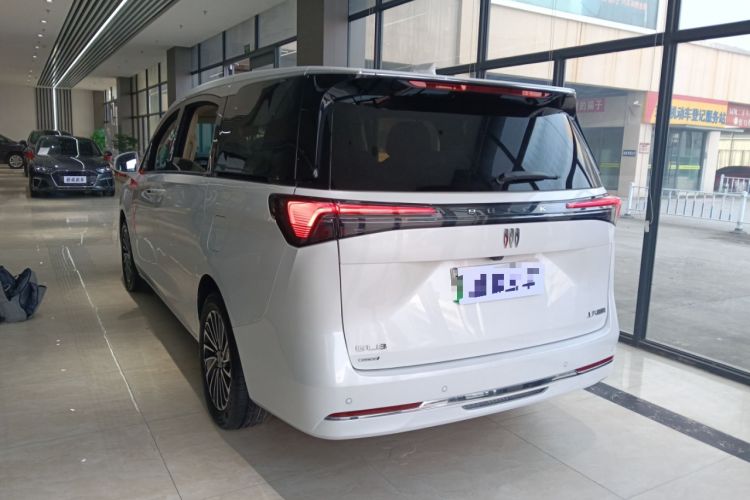 Used Buick GL8 New Energy 2025 Lu Shang Luxury Edition 7-Seater Rear Left 45 Deg