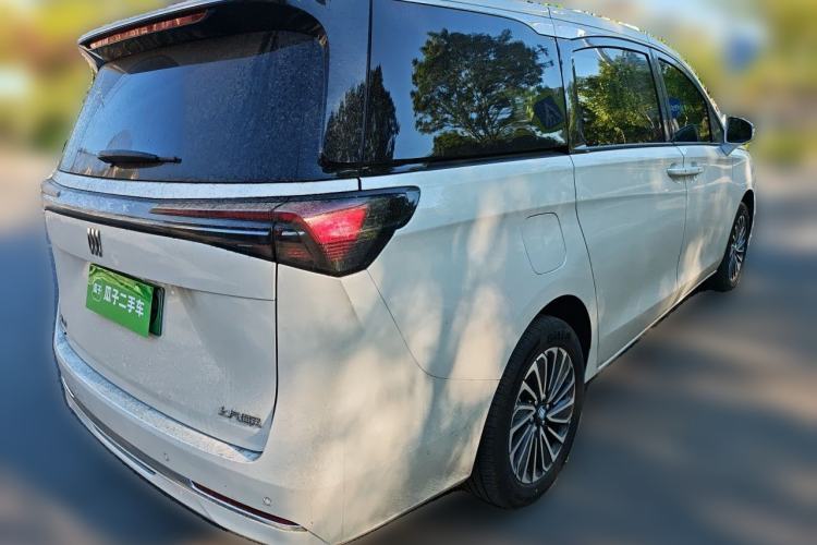 Used Buick GL8 New Energy 2025 Lu Shang Luxury Edition 7-Seater Rear Right 45 Deg