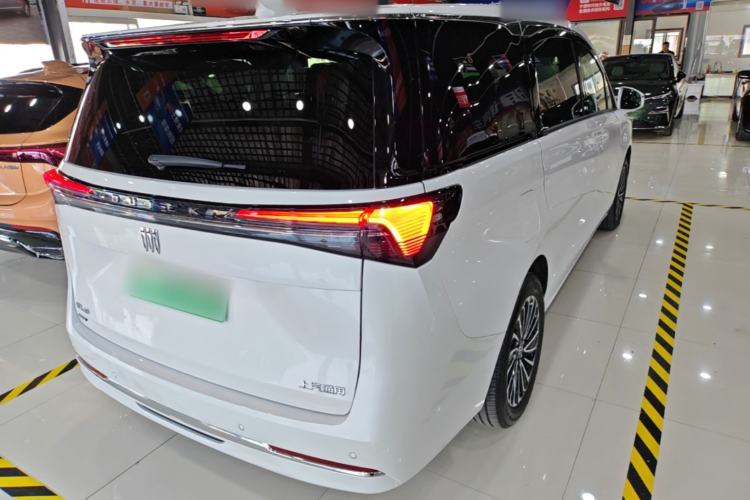 Used Buick GL8 New Energy 2025 Lu Shang Luxury Edition 7-Seater Rear Right 45 Deg