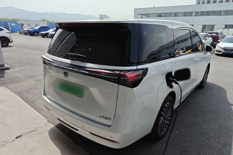 Used Buick GL8 New Energy 2025 Lu Shang Luxury Edition 7-Seater Rear Right 45 Deg