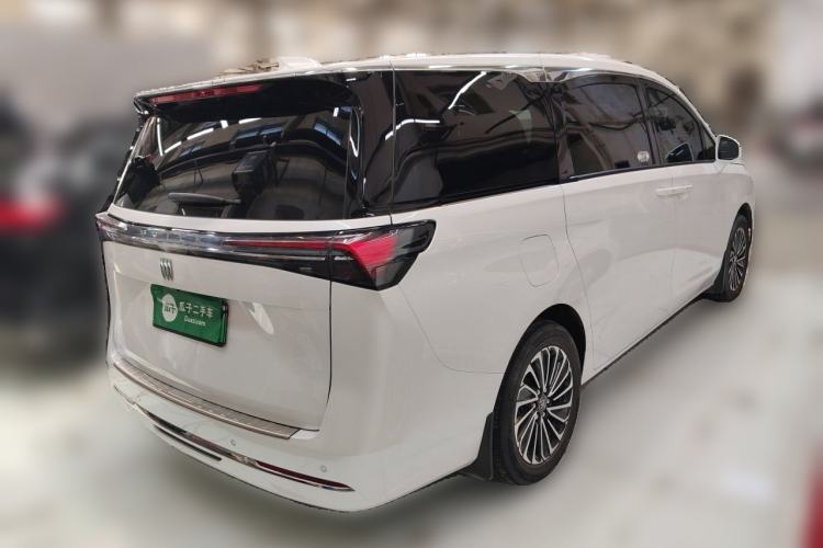 Used Buick GL8 New Energy 2025 Lushang First-Drive Edition 7-Seater Rear Right 45 Deg