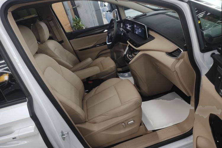 Used Buick GL8 New Energy 2025 Lu Shang Smart Enjoyment Edition 7-Seater Right Front Seat
