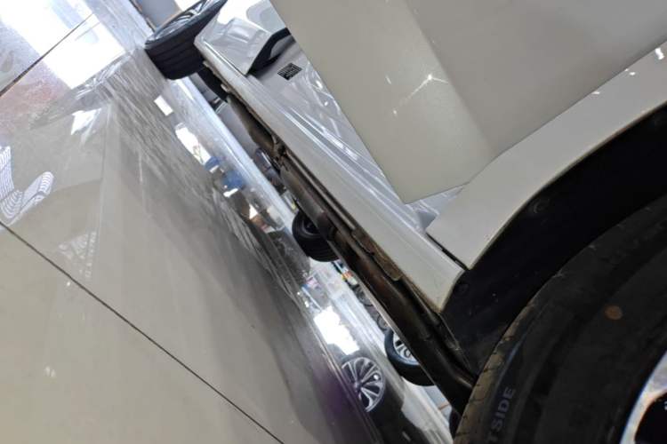 Used Buick GL8 New Energy 2025 Lu Shang Luxury Edition 7-Seater Right Side Sill