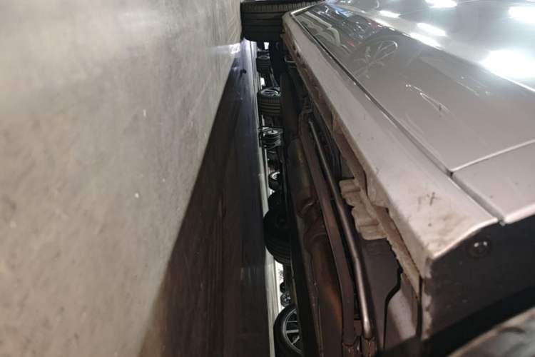 Used Buick GL8 New Energy 2025 Lu Shang Smart Enjoyment Edition 7-Seater Right Side Sill