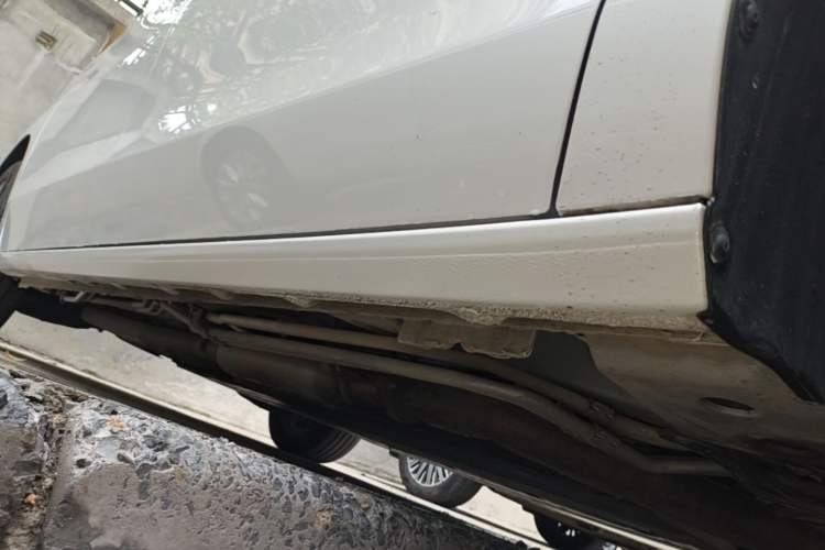 Used Buick GL8 New Energy 2025 Lu Shang Luxury Edition 7-Seater Right Side Sill