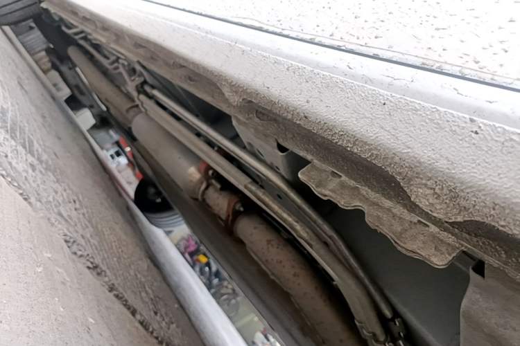 Used Buick GL8 New Energy 2025 Lu Shang Luxury Edition 7-Seater Right Side Sill