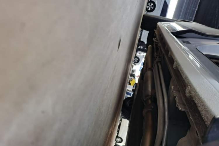 Used Buick GL8 New Energy 2025 Lu Shang Luxury Edition 7-Seater Right Side Sill