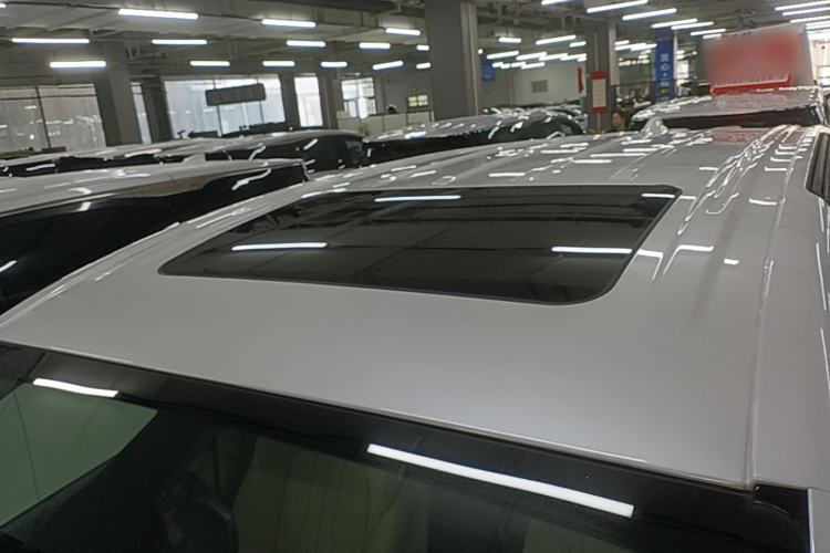 Used Buick GL8 New Energy 2025 Lu Shang Luxury Edition 7-Seater Roof