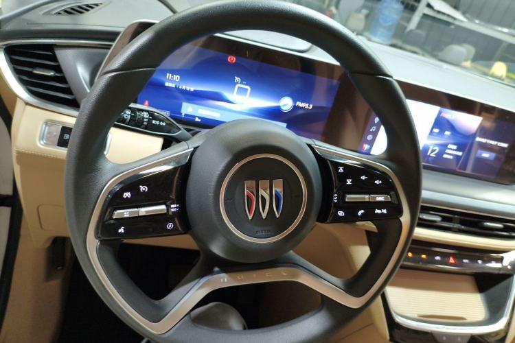 Used Buick GL8 New Energy 2025 Lushang First-Drive Edition 7-Seater Steering Wheel