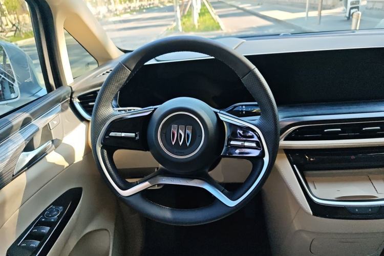Used Buick GL8 New Energy 2025 Lu Shang Luxury Edition 7-Seater Steering Wheel