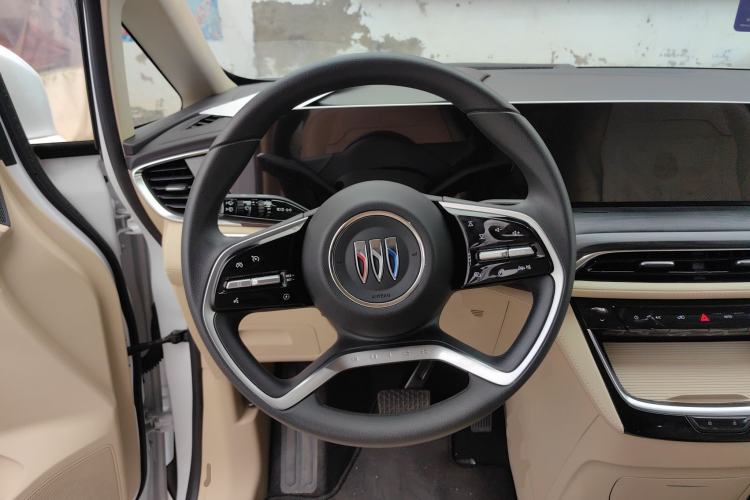 Used Buick GL8 New Energy 2025 Lushang First-Drive Edition 7-Seater Steering Wheel