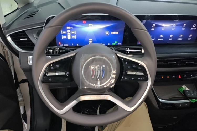 Used Buick GL8 New Energy 2025 Lushang First-Drive Edition 7-Seater Steering Wheel