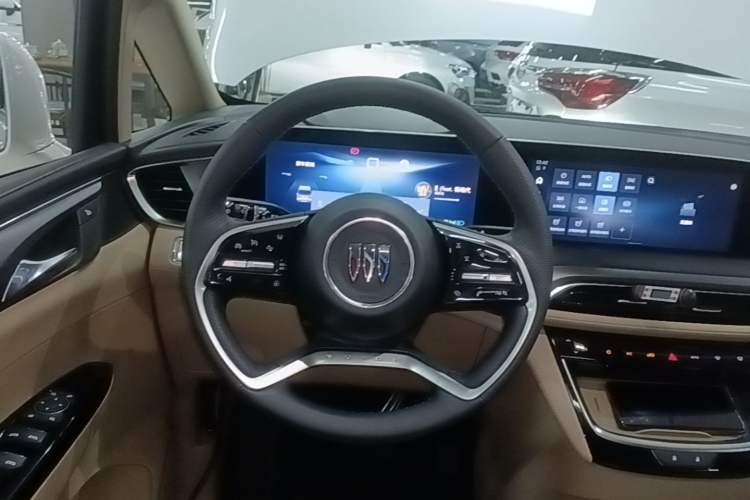 Used Buick GL8 New Energy 2025 Lu Shang Luxury Edition 7-Seater Steering Wheel