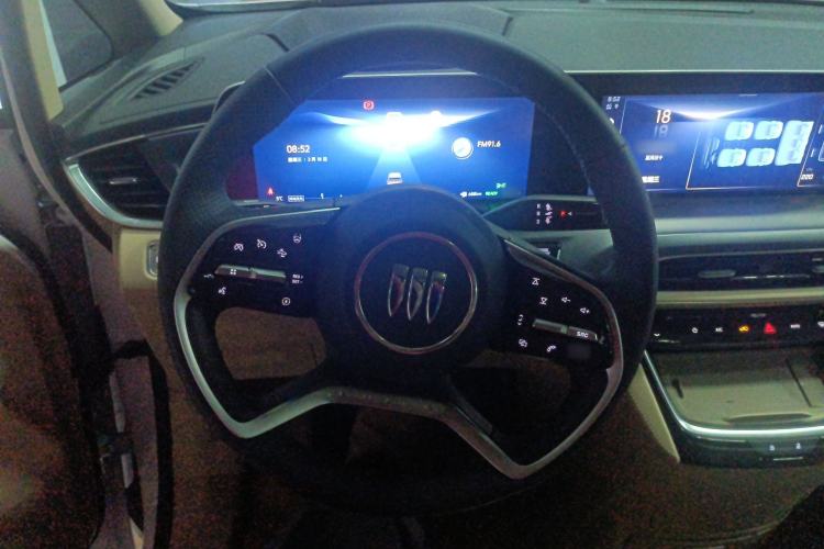 Used Buick GL8 New Energy 2025 Lu Shang Luxury Edition 7-Seater Steering Wheel