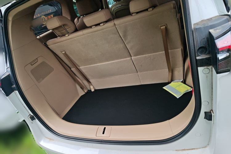 Used Buick GL8 New Energy 2025 Lu Shang Luxury Edition 7-Seater Trunk