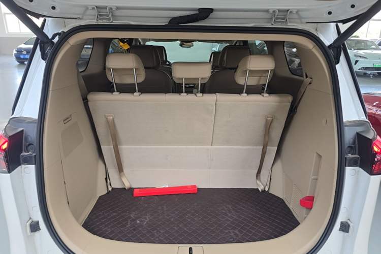 Used Buick GL8 New Energy 2025 Lu Shang Luxury Edition 7-Seater Trunk