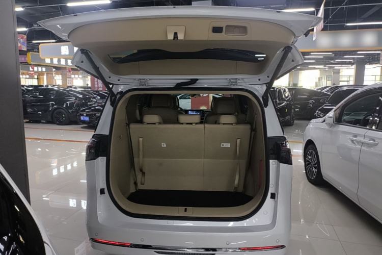 Used Buick GL8 New Energy 2025 Lu Shang Luxury Edition 7-Seater Trunk