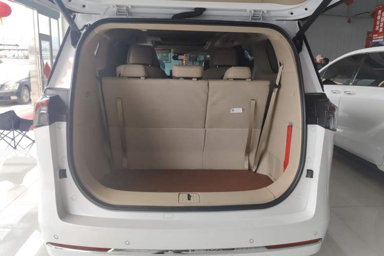 Used Buick GL8 New Energy 2025 Lu Shang Luxury Edition 7-Seater Trunk