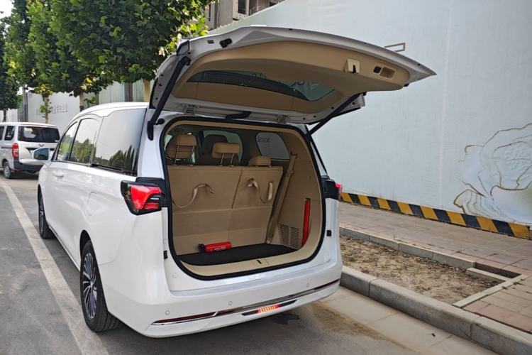 Used Buick GL8 New Energy 2025 Lu Shang Luxury Edition 7-Seater Trunk