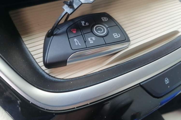 Used Buick GL8 New Energy 2025 Lu Shang Smart Enjoyment Edition 7-Seater Vehicle Key