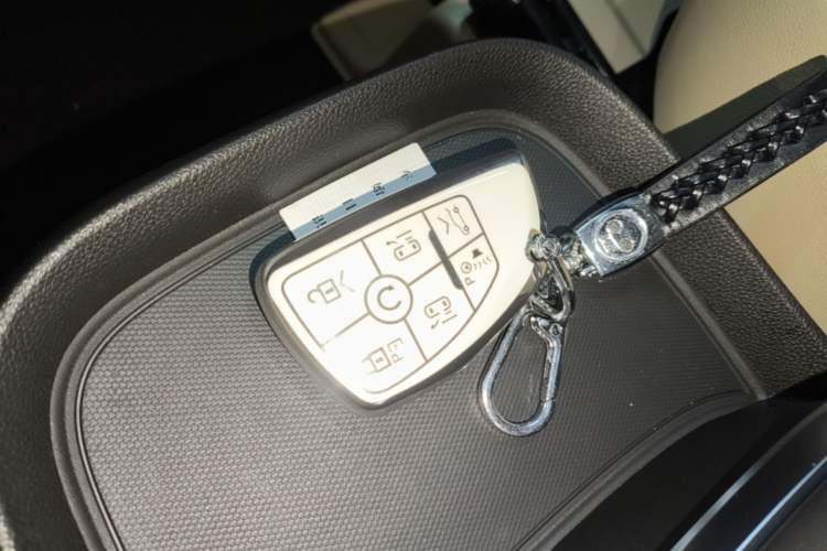 Used Buick GL8 New Energy 2025 Lu Shang Smart Enjoyment Edition 7-Seater Vehicle Key