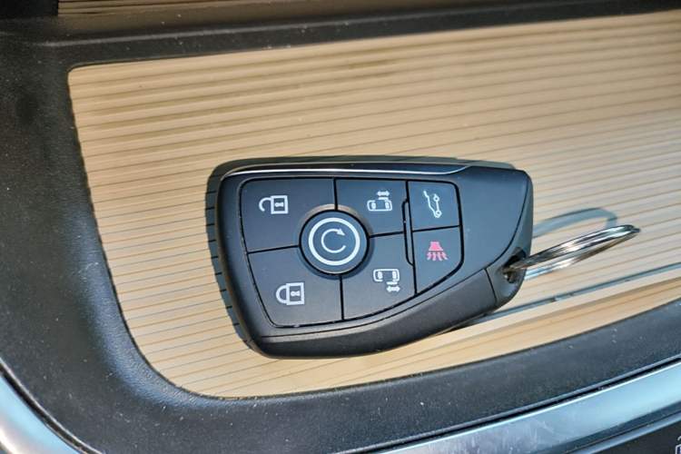 Used Buick GL8 New Energy 2025 Lu Shang Smart Enjoyment Edition 7-Seater Vehicle Key