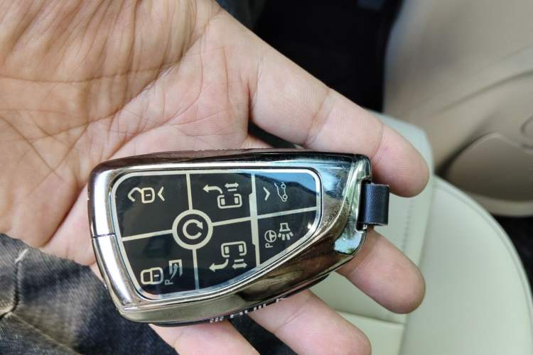 Used Buick GL8 New Energy 2025 Lu Shang Smart Enjoyment Edition 7-Seater Vehicle Key