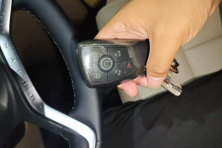 Used Buick GL8 New Energy 2025 Lu Shang Luxury Edition 7-Seater Vehicle Key