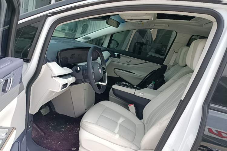 Used Buick GL8 New Energy 2026 Model Lu Zun Luxury Edition Driver Seat