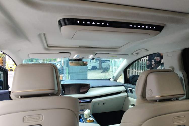 Used Buick GL8 New Energy 2026 Model Lu Zun Prestige Edition Headliner