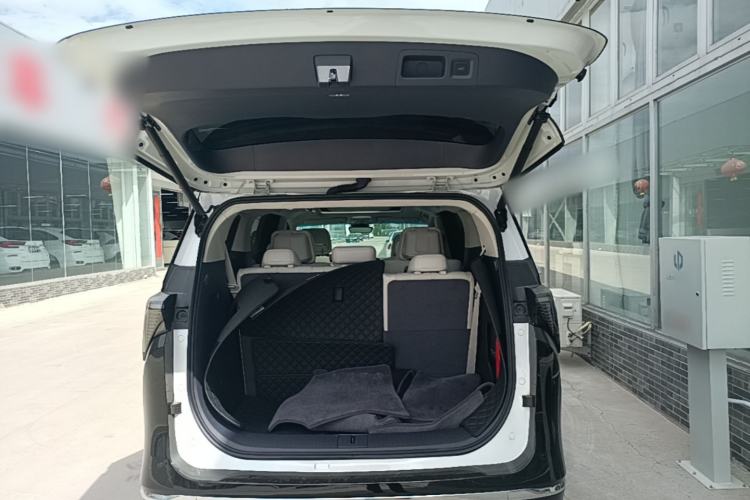 Used Buick GL8 New Energy 2026 Model Lu Zun Luxury Edition Trunk