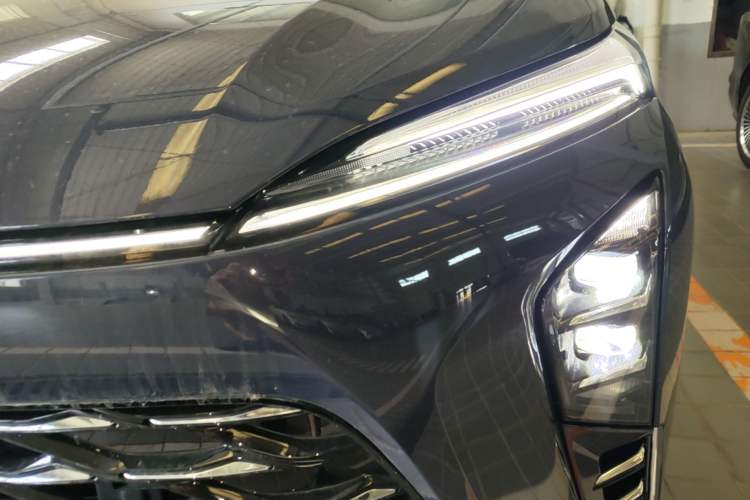 Used Buick GL8 New Energy 2026 Model Lu Zun Luxury Edition Left Front Headlight