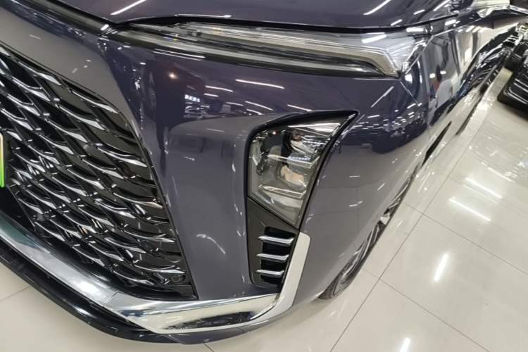 Used Buick GL8 New Energy 2026 Model Lu Zun Luxury Edition Left Front Headlight