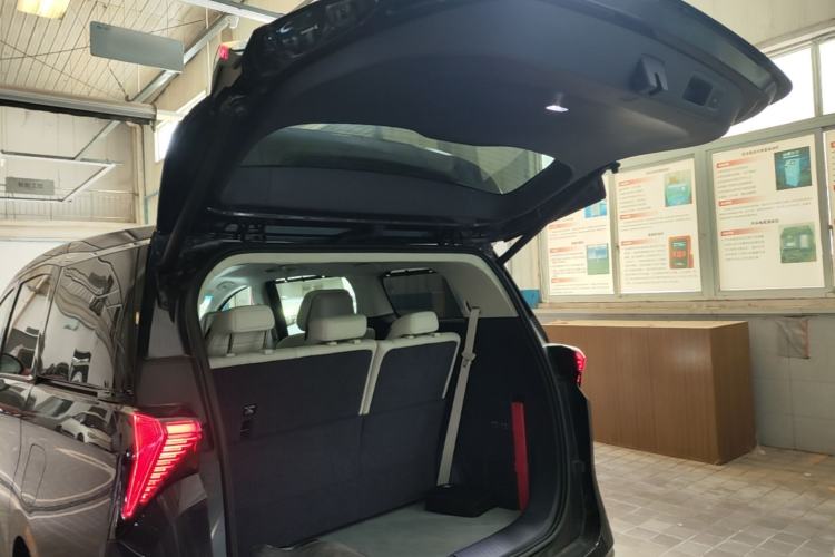 Used Buick GL8 New Energy 2026 Model Lu Zun Luxury Edition Trunk