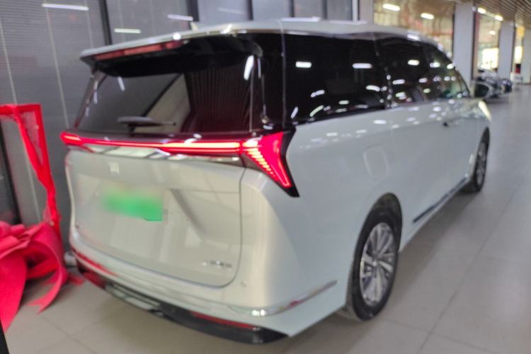 Used Buick GL8 New Energy 2026 Model Lu Zun Prestige Edition Rear Right 45 Deg