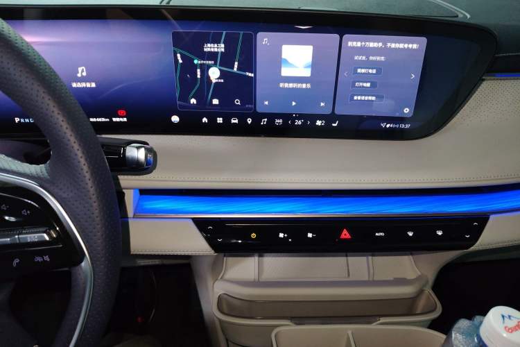 Used Buick GL8 New Energy 2026 Model Lu Zun Luxury Edition Audio And AC Panel