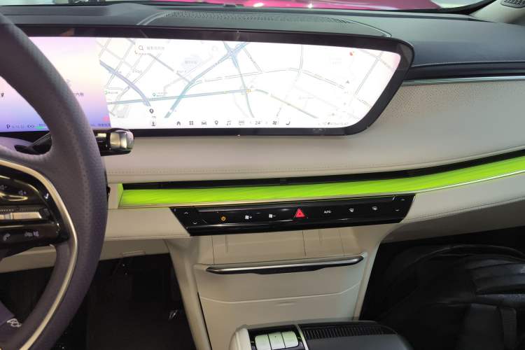 Used Buick GL8 New Energy 2026 Model Lu Zun Luxury Edition Audio And AC Panel
