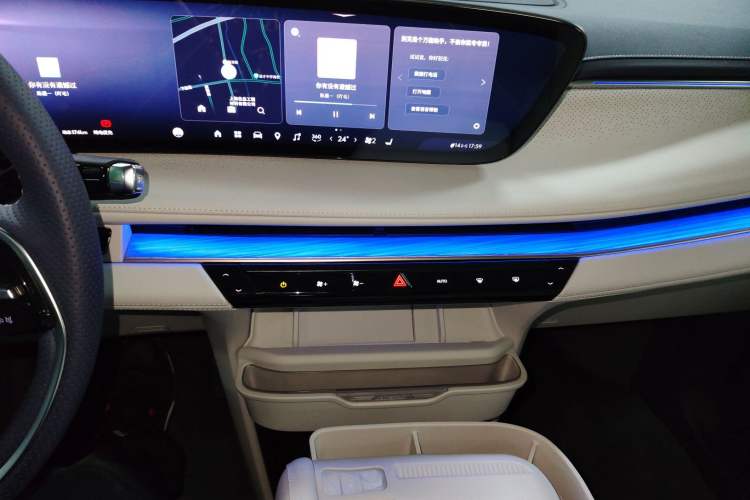 Used Buick GL8 New Energy 2026 Model Lu Zun Luxury Edition Audio And AC Panel