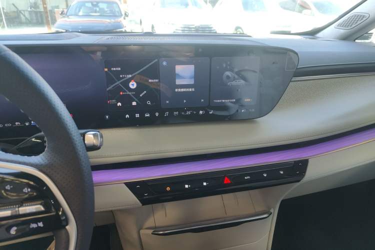 Used Buick GL8 New Energy 2026 Model Lu Zun Luxury Edition Audio And AC Panel